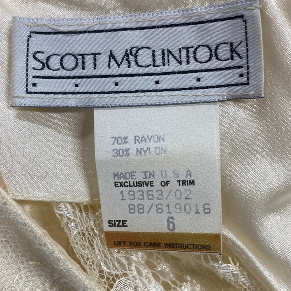 SCOTT McCLINTOCK Vintage Lace Wedding Evening - Picture 4 of 10